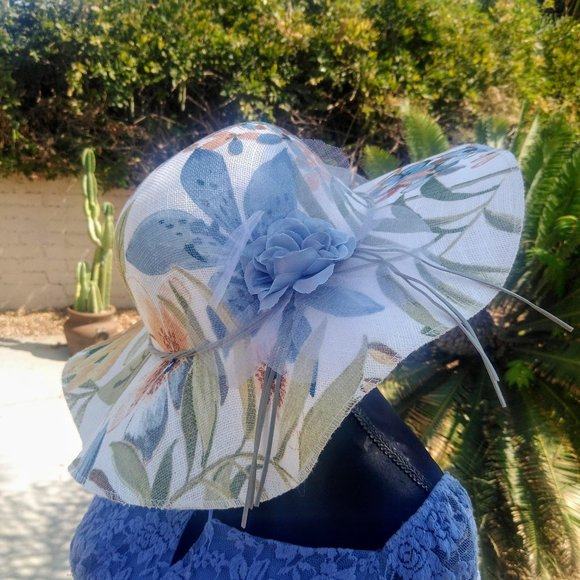 BEAUTIFUL WHITE FLORAL SUN HAT W/LARGE BRIM!! - Picture 3 of 5